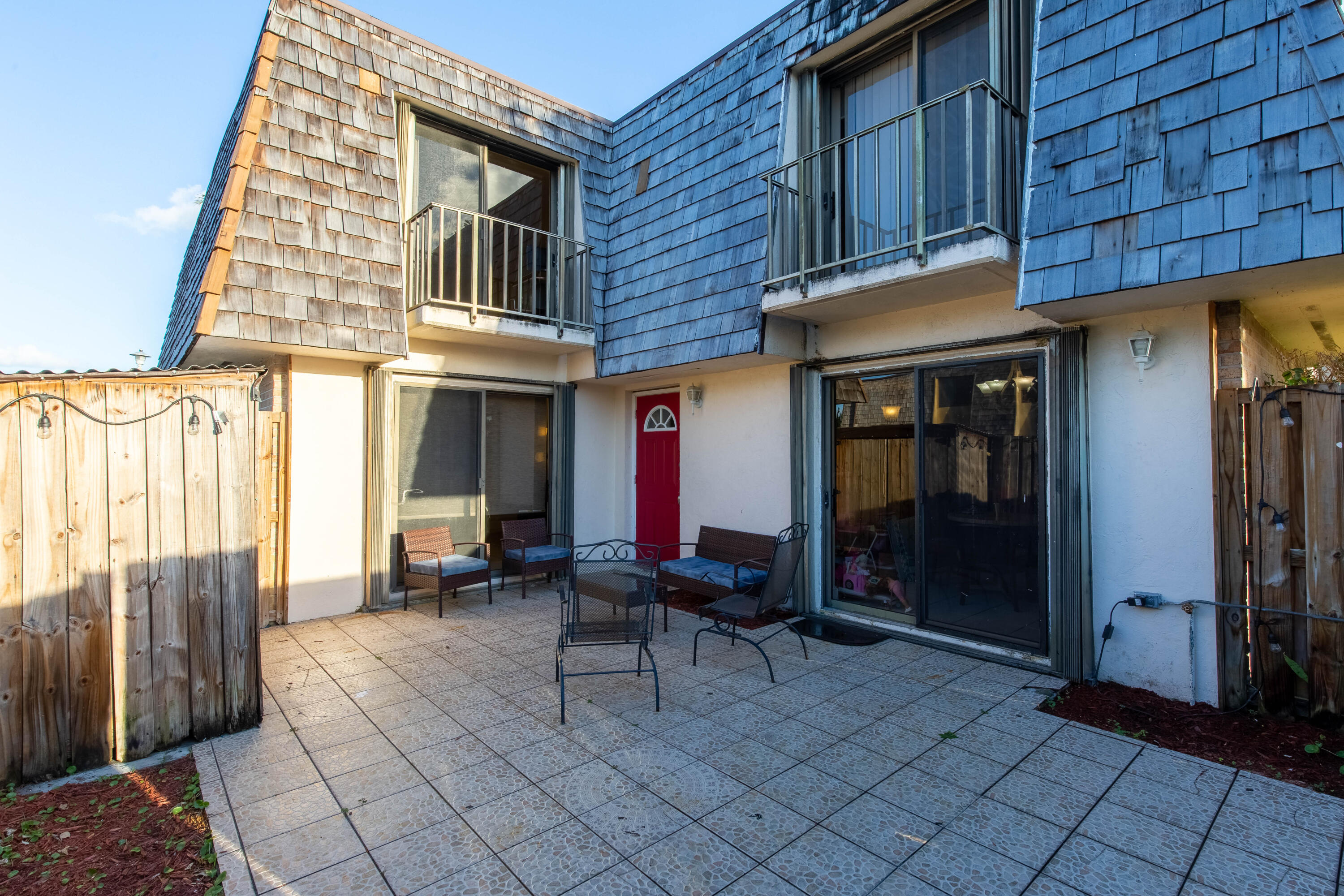 WOODLANDS OF PALM SPRINGS - Residential Lease