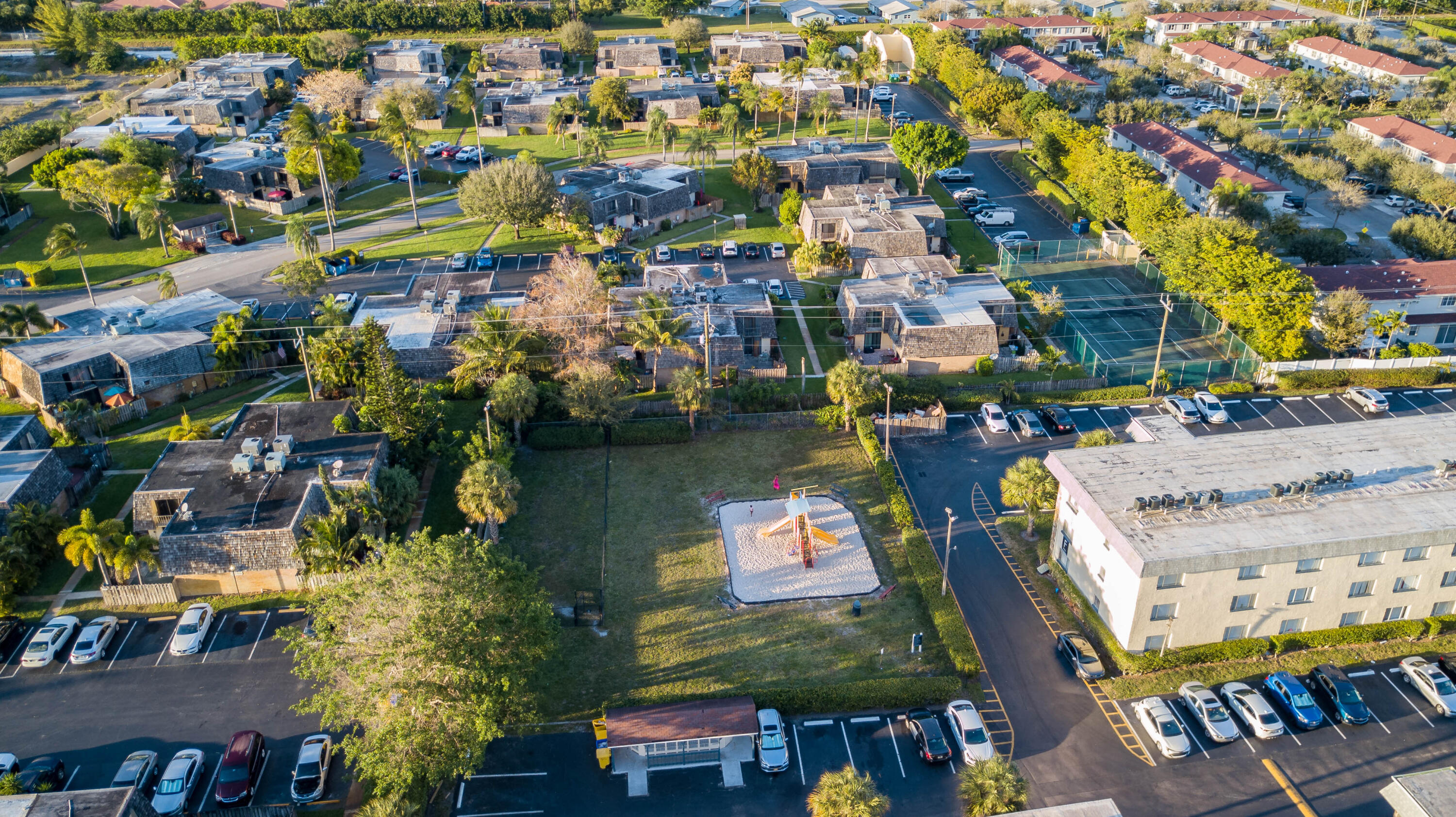 WOODLANDS OF PALM SPRINGS - Residential Lease