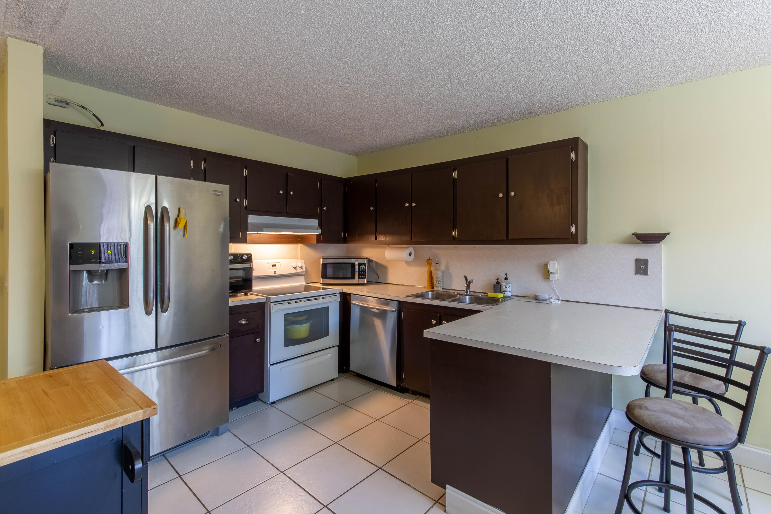 WOODLANDS OF PALM SPRINGS - Residential Lease