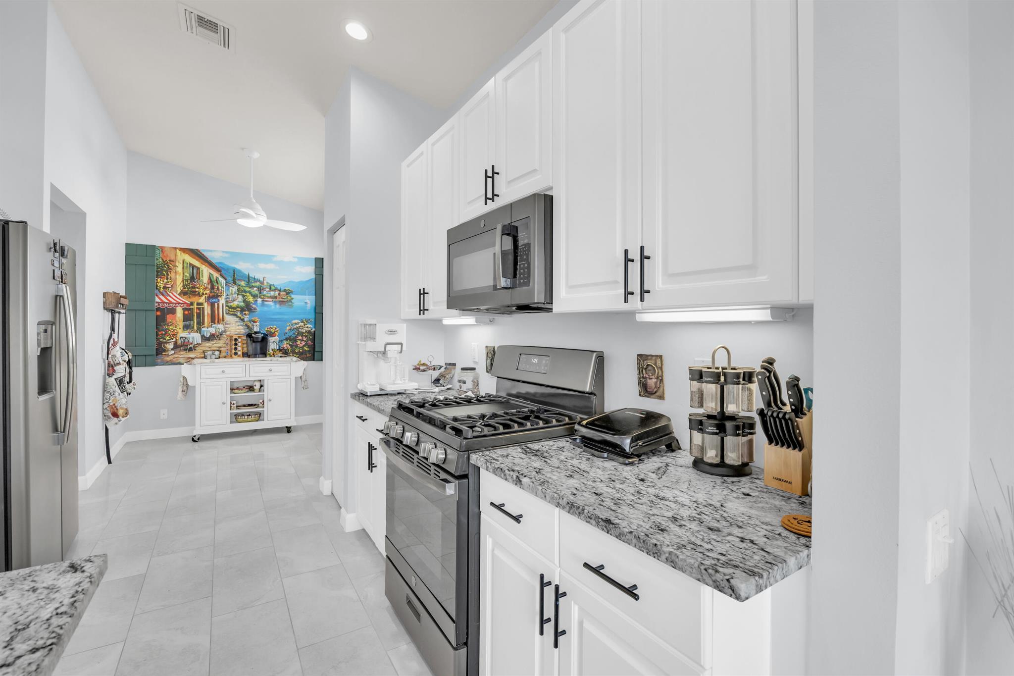 CASCADES AT ST LUCIE WEST - Residential Lease