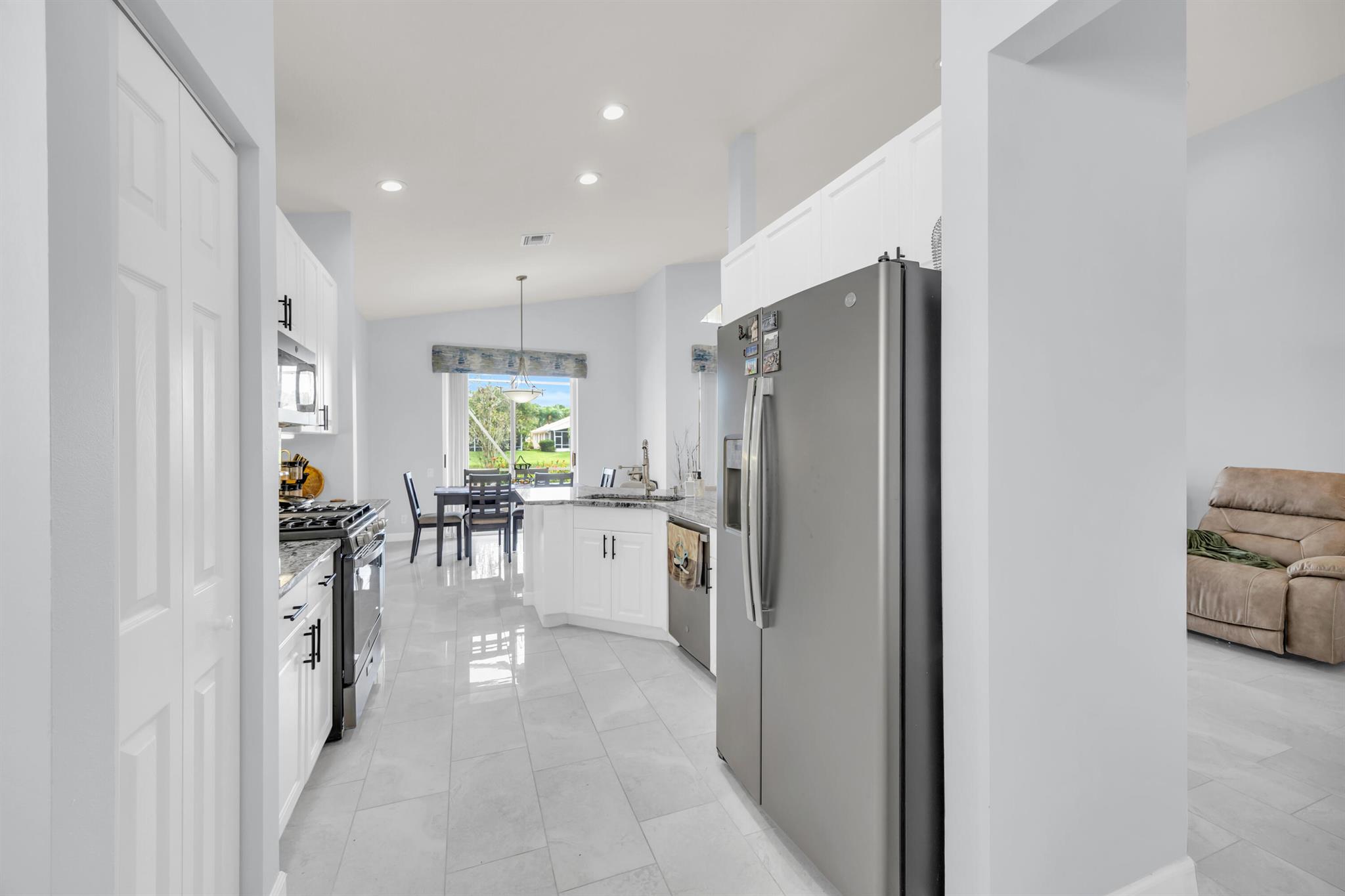 CASCADES AT ST LUCIE WEST - Residential Lease