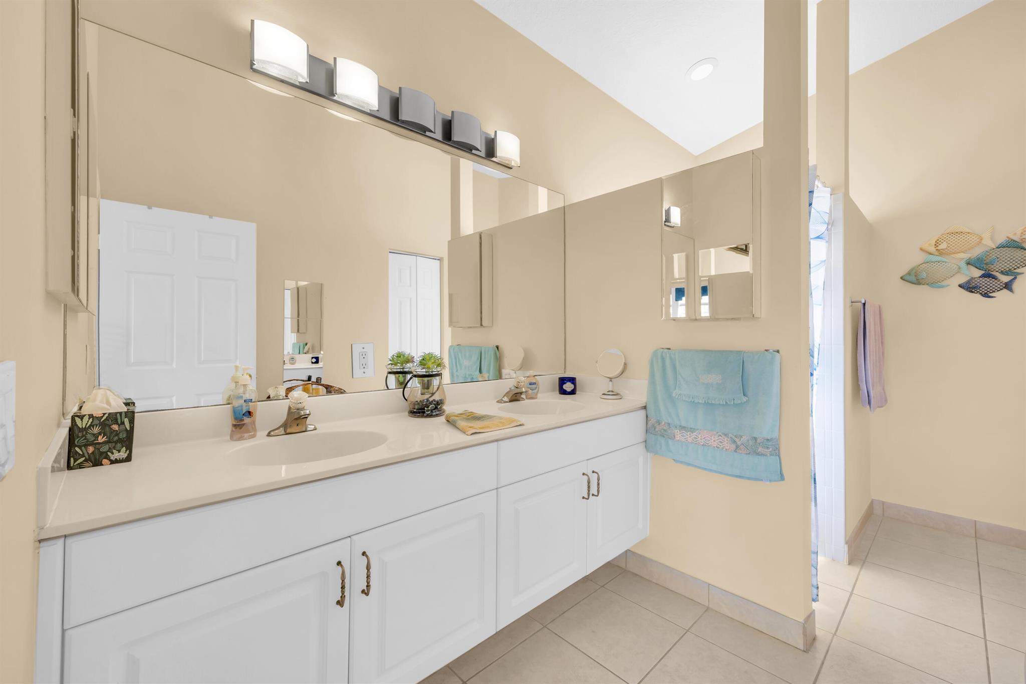 CASCADES AT ST LUCIE WEST - Residential Lease