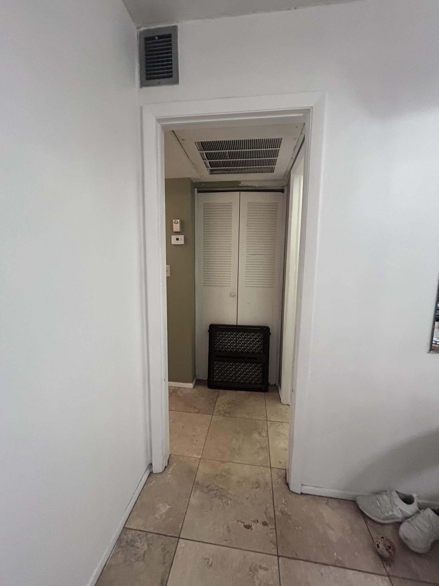 OMEGA CONDO NO 4 - Residential