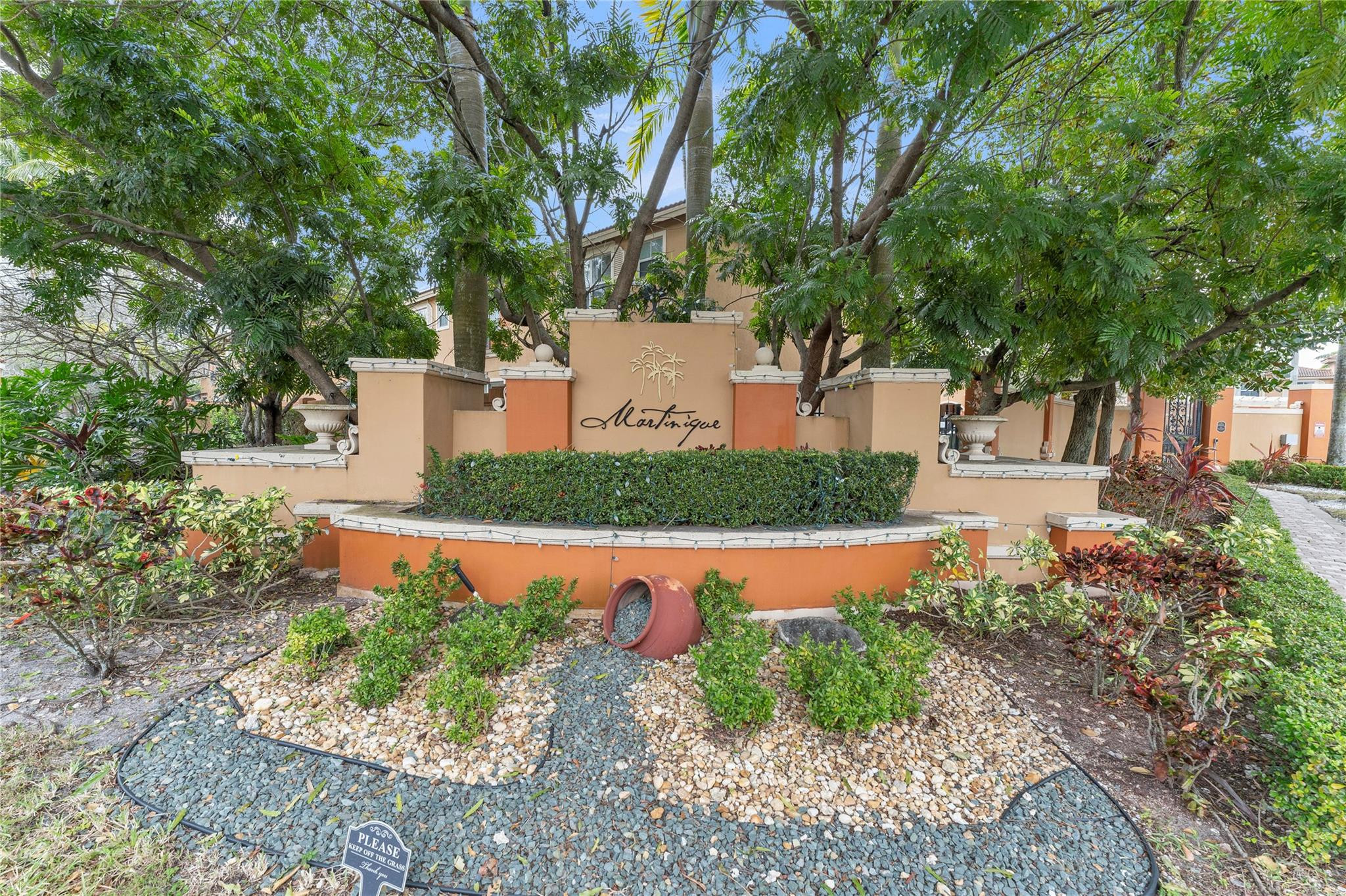 Martinique 3 Condo - Residential