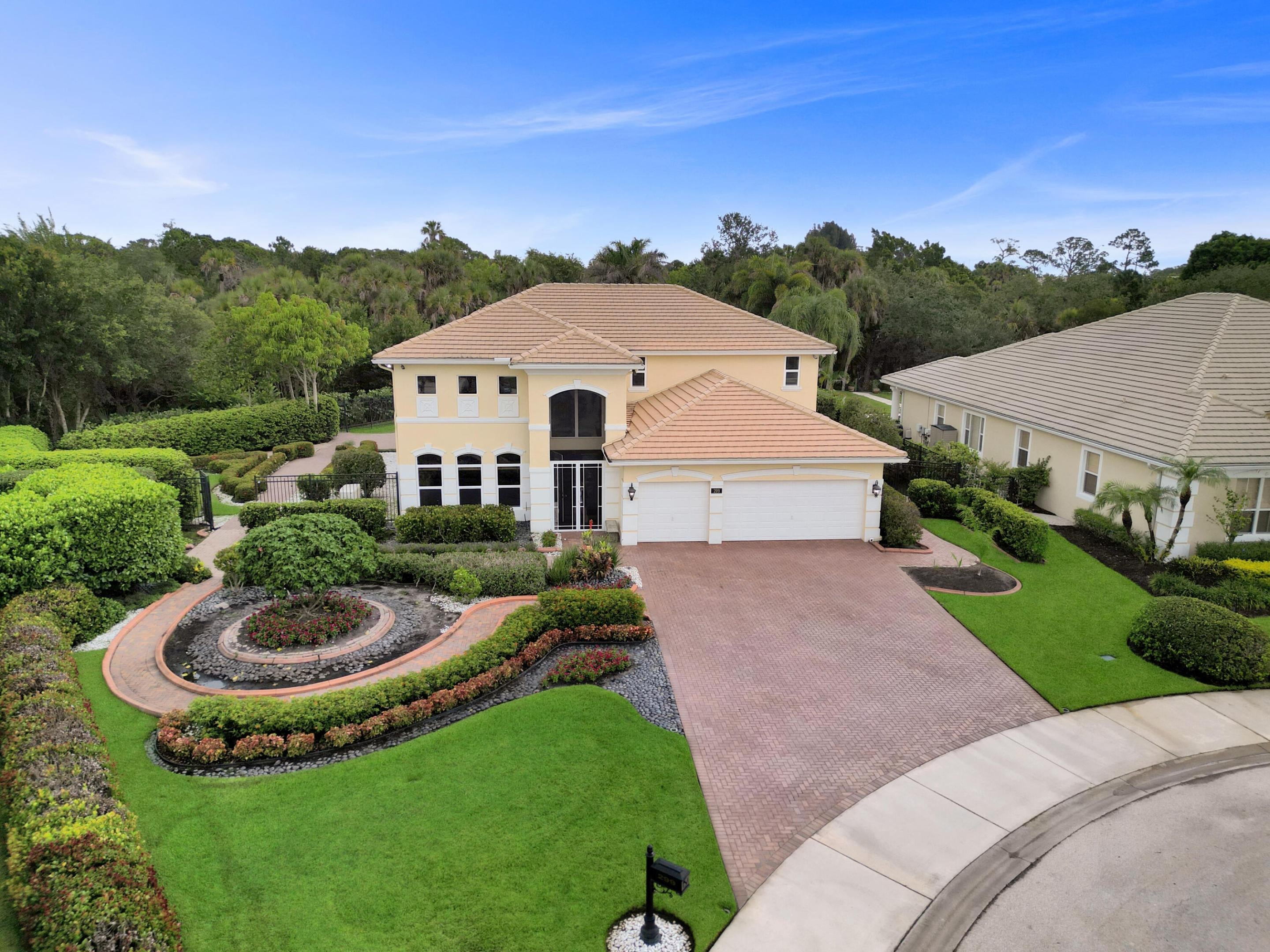 299 SW Lost River Road
