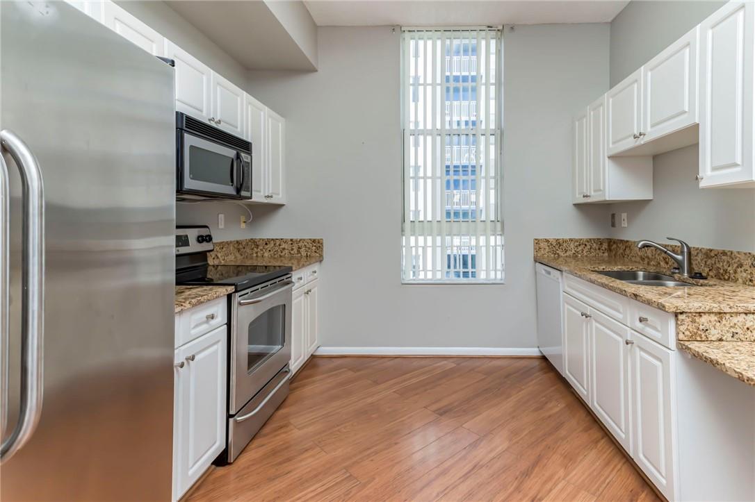 520 SE 5th Ave PH2704