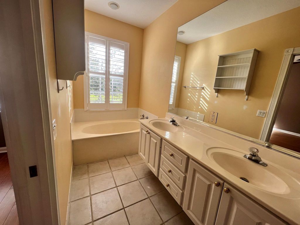 Photo of 145 Wentworth Court, Jupiter, FL 33458 (MLS # R11044184)