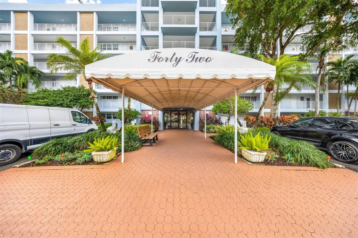 Palm Aire Country Club - Residential