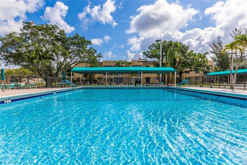 Bermuda Club - Residential
