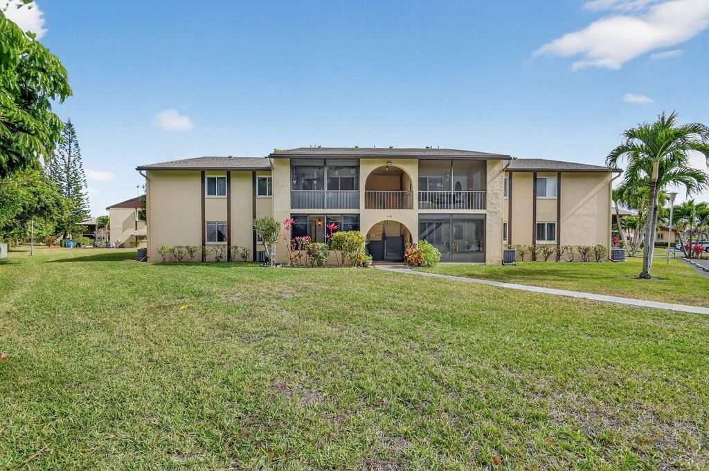 Photo of 328 Pine Ridge Circle #C-1, Greenacres, FL 33463 (MLS # R11169383)