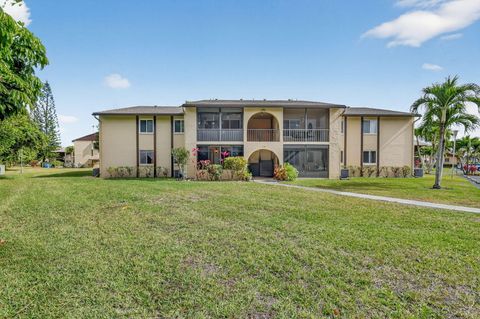 328 Pine Ridge Circle C-1 Greenacres FL 33463