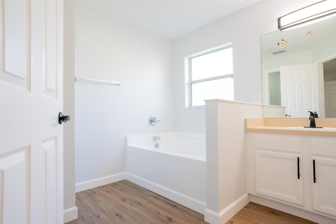 PORT ST LUCIE SECTION 8 - Residential Lease