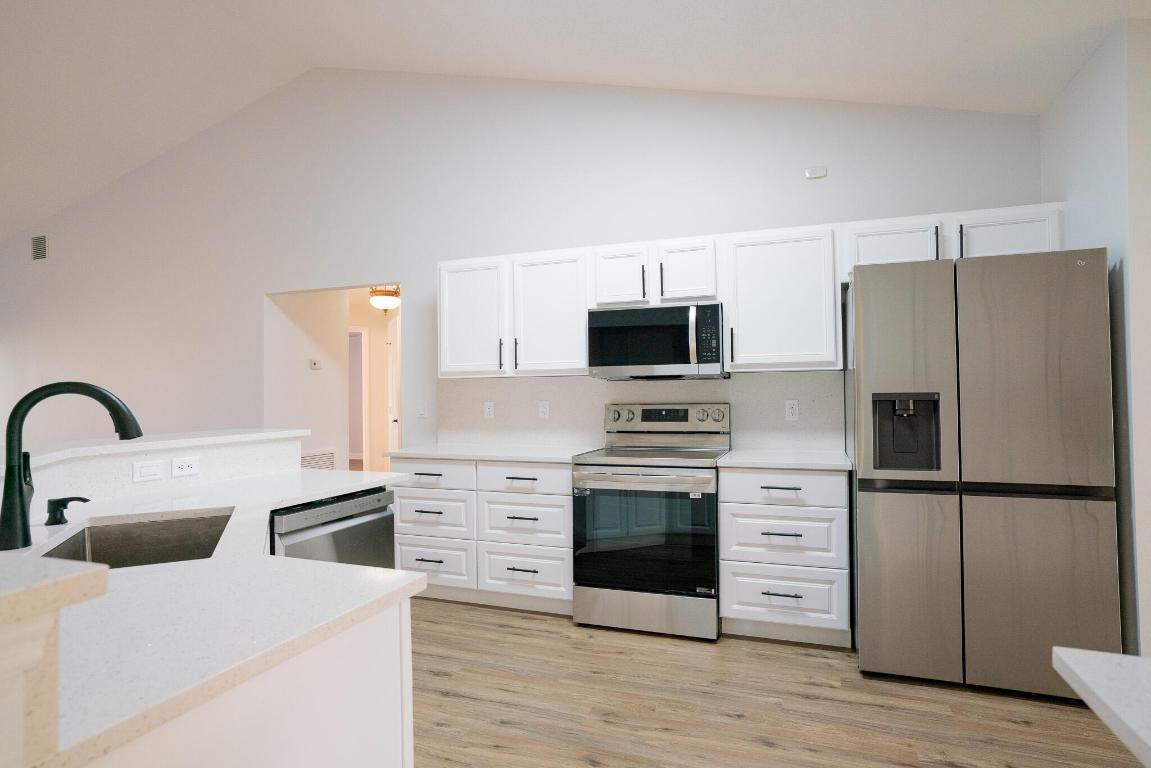 PORT ST LUCIE SECTION 8 - Residential Lease