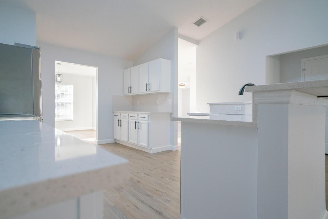 PORT ST LUCIE SECTION 8 - Residential Lease