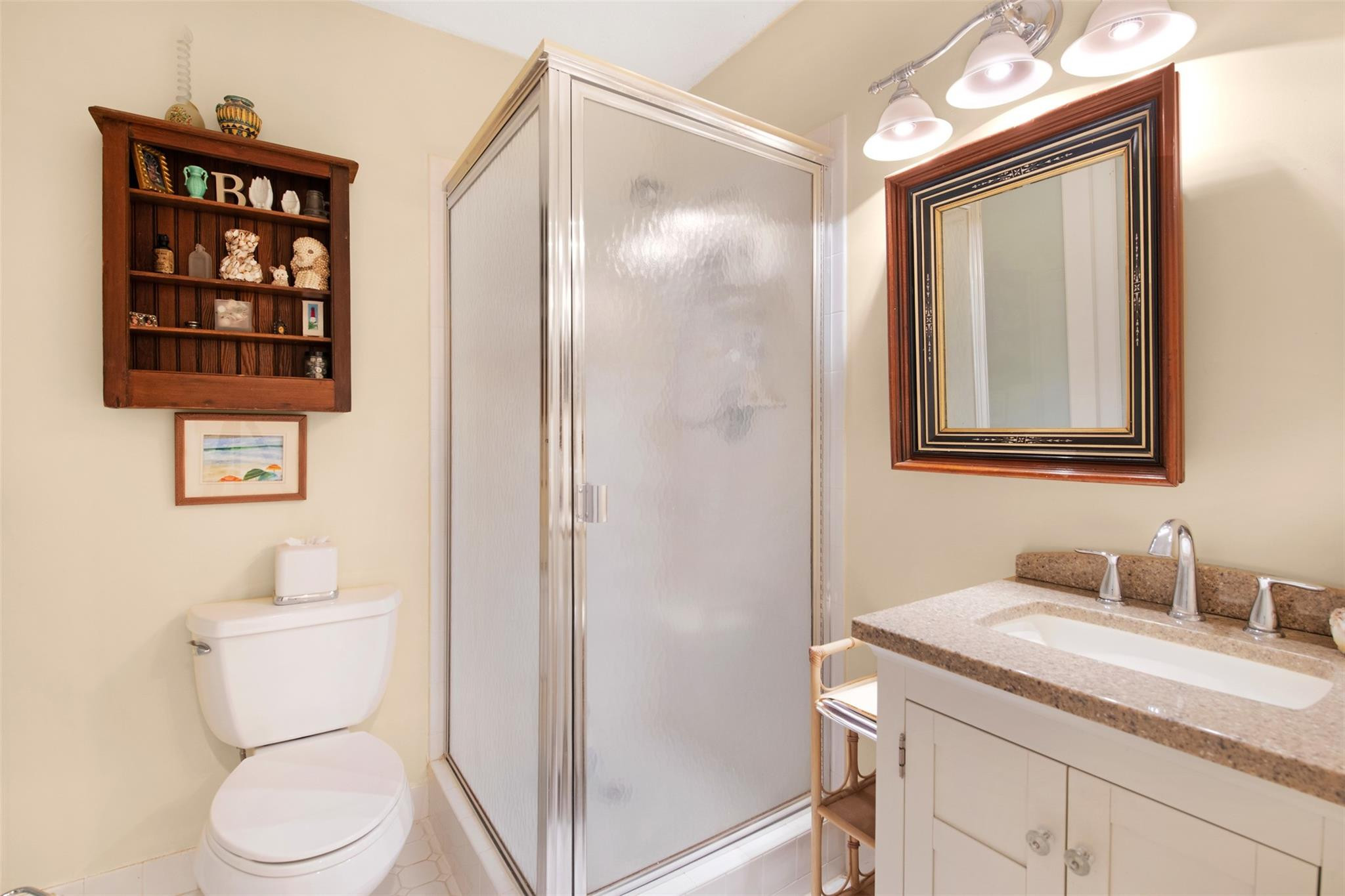 LAUDERDALE WEST - Residential