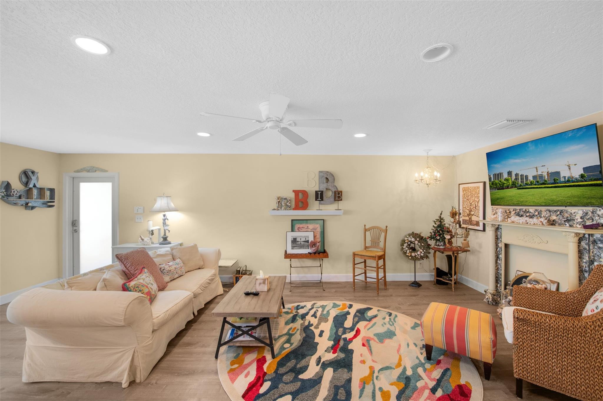 LAUDERDALE WEST - Residential