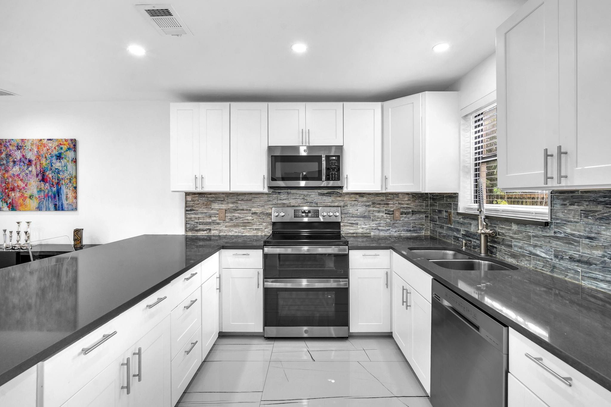 3443 Laurel Oaks Ln 607