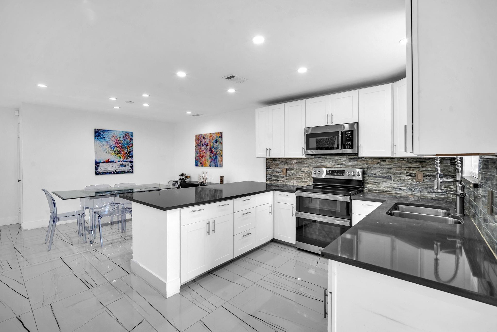 3443 Laurel Oaks Ln 607