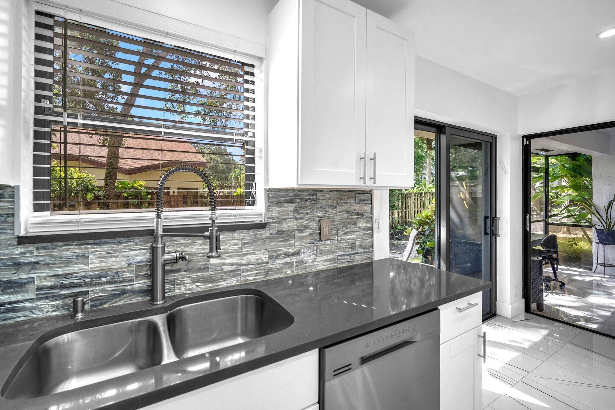 3443 Laurel Oaks Ln 607