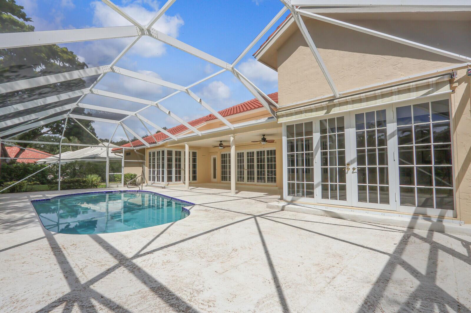 HERITAGE OAKS - Residential