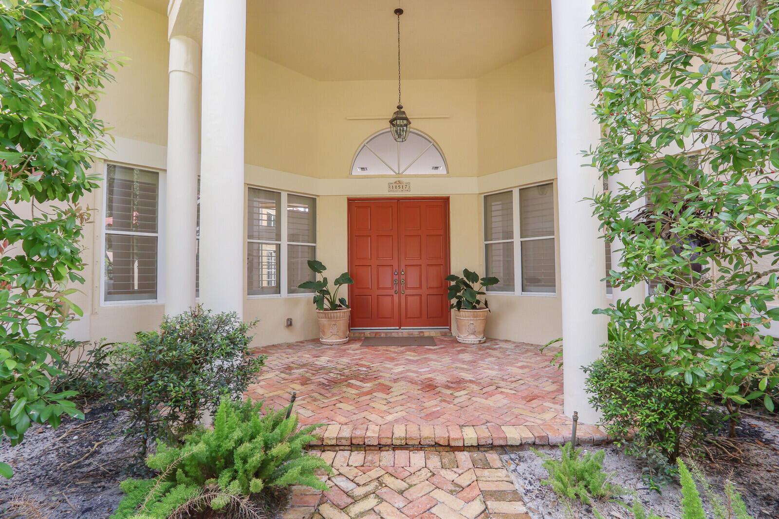 HERITAGE OAKS - Residential