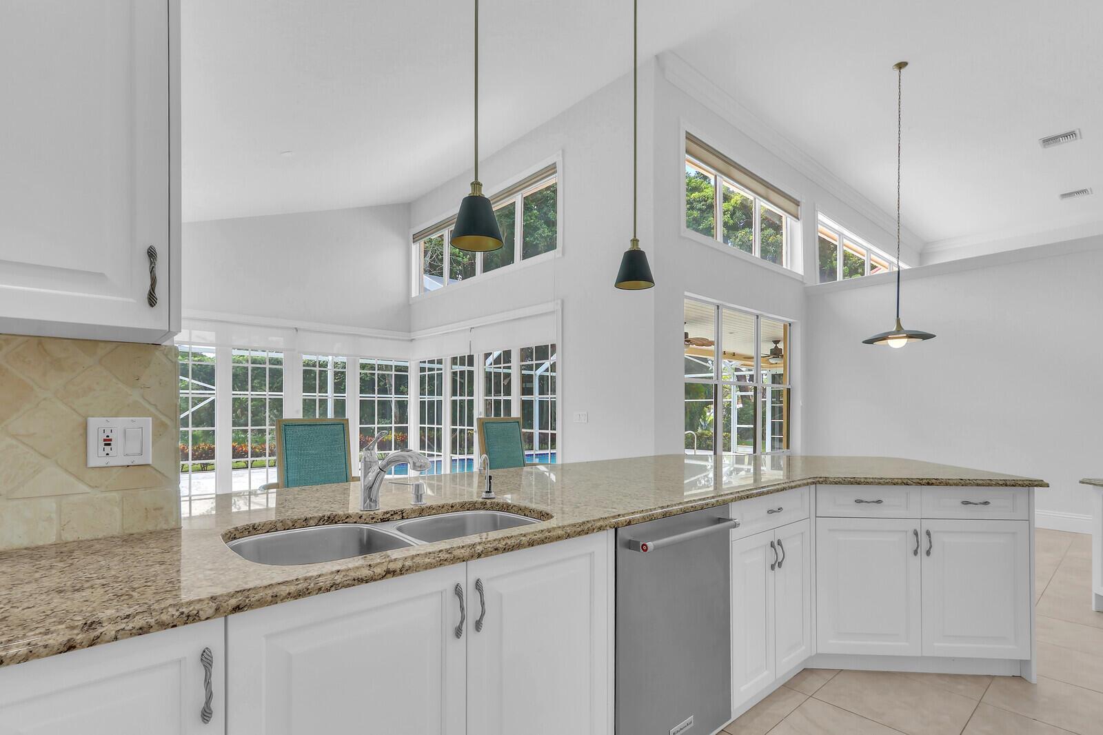 HERITAGE OAKS - Residential
