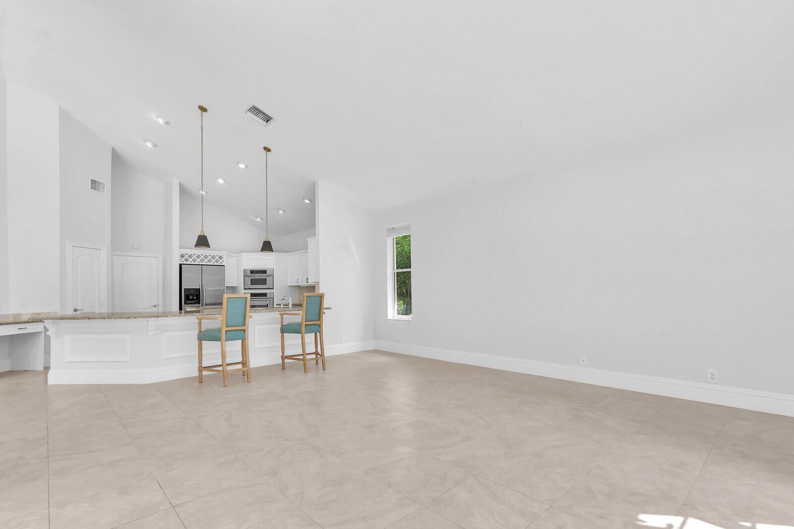 HERITAGE OAKS - Residential