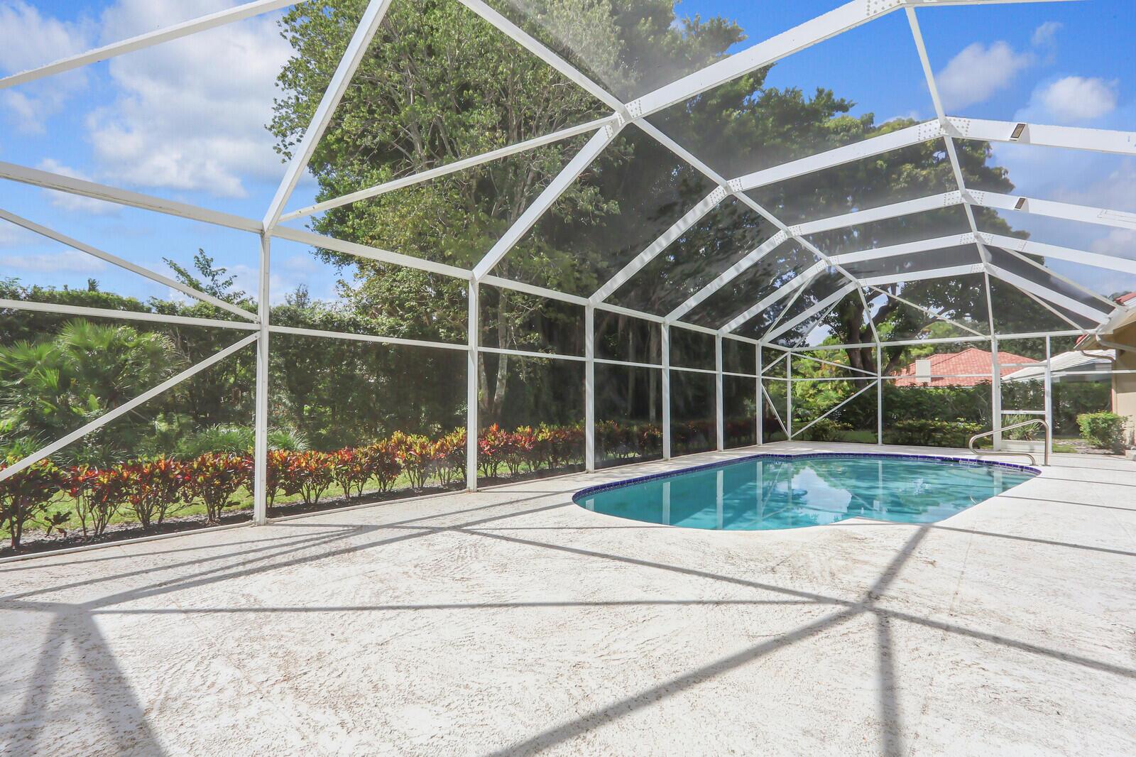 HERITAGE OAKS - Residential