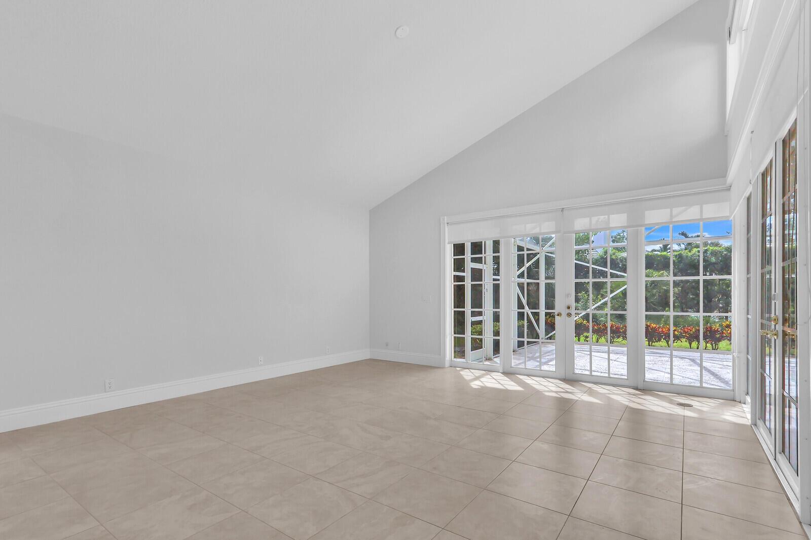 HERITAGE OAKS - Residential