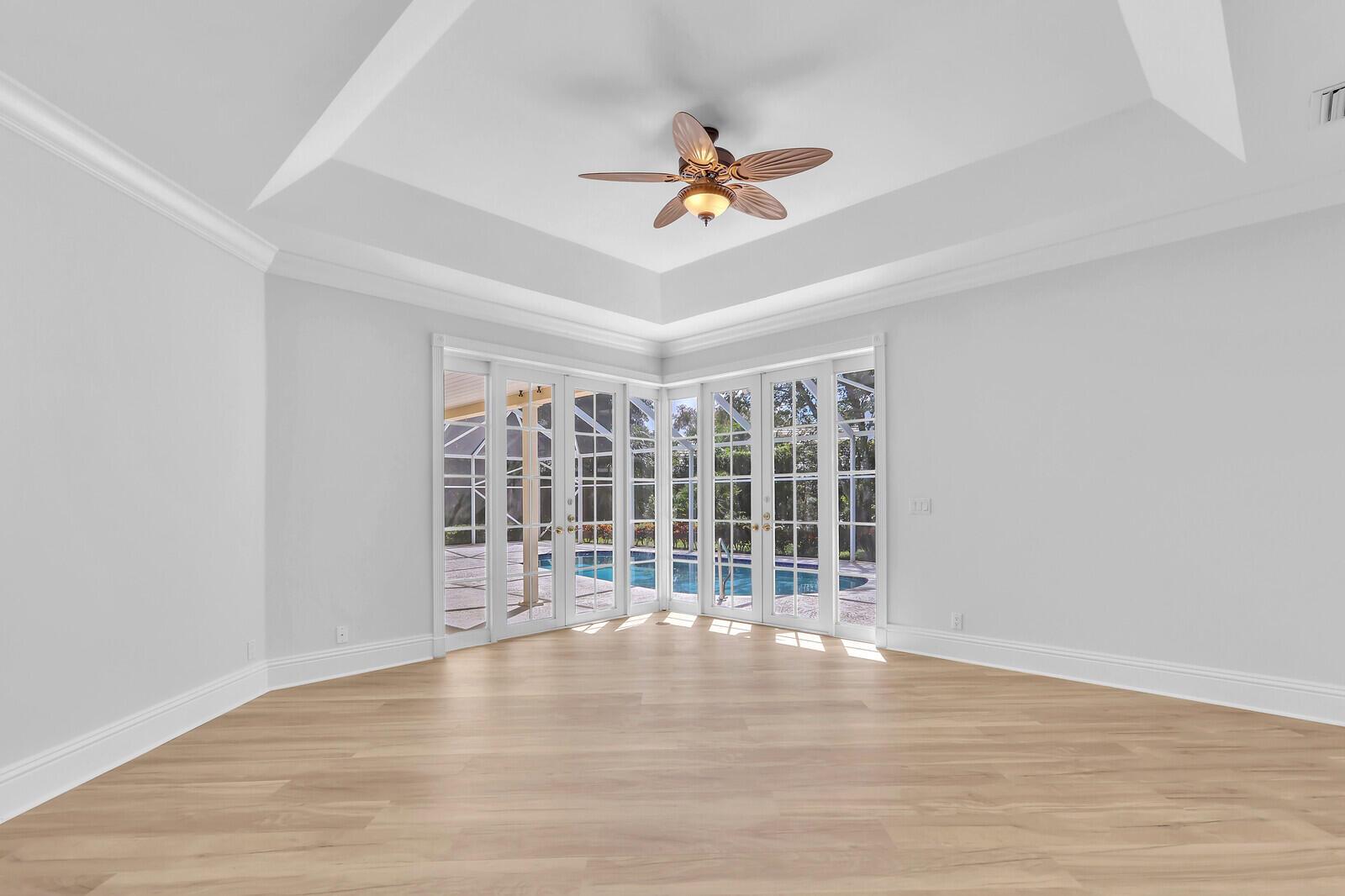 HERITAGE OAKS - Residential