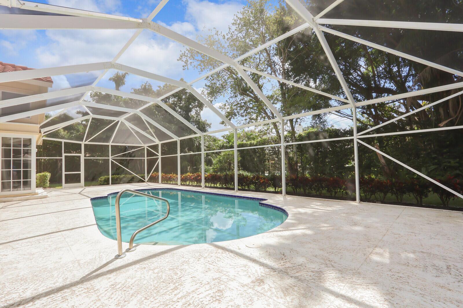 HERITAGE OAKS - Residential