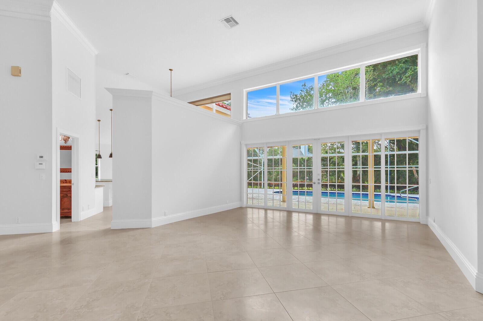 HERITAGE OAKS - Residential