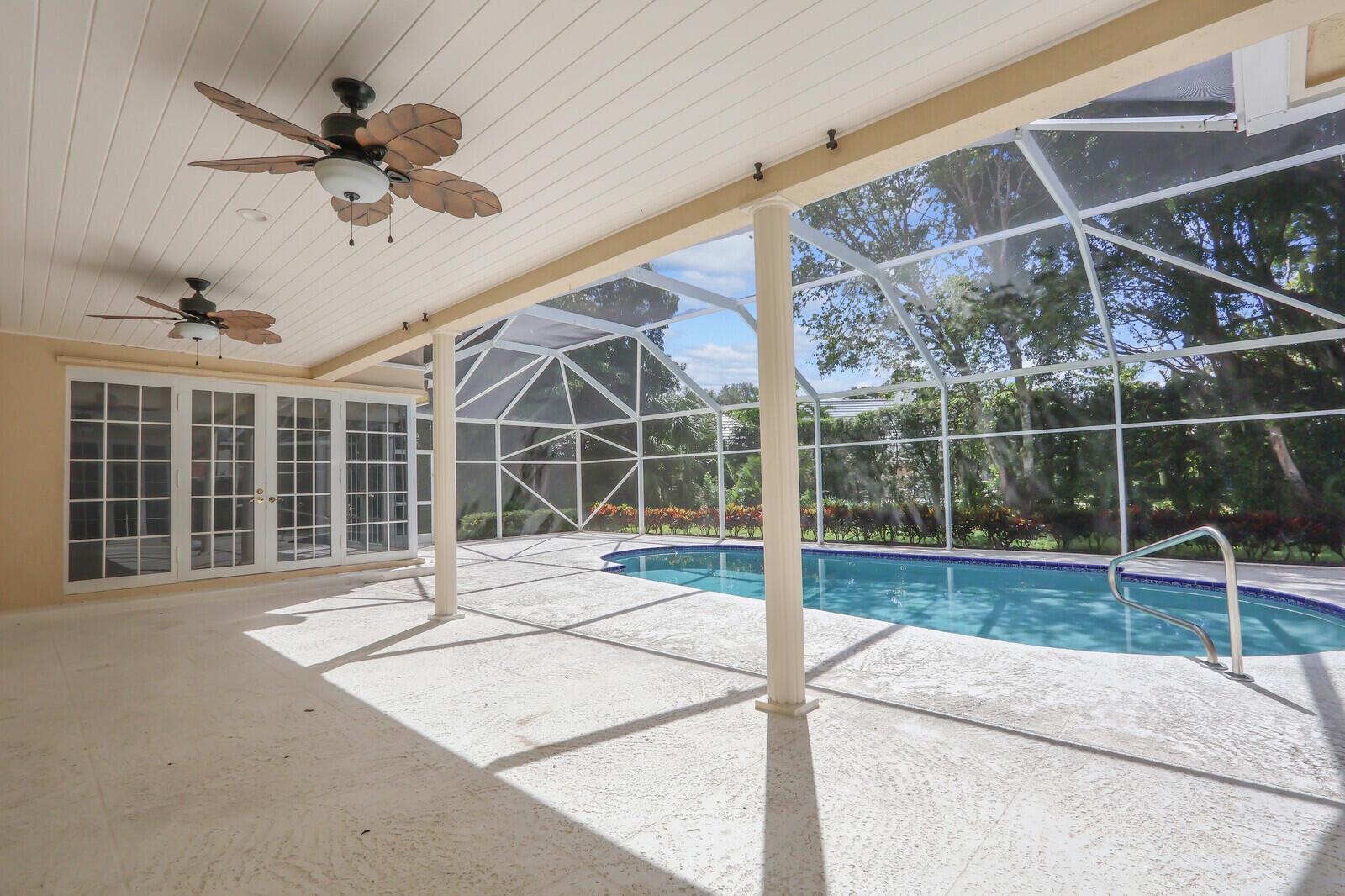 HERITAGE OAKS - Residential