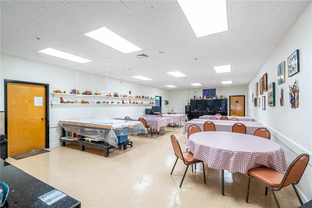 Lauderdale West 3 Sec 83- - Residential