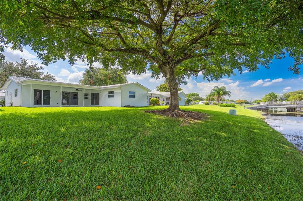 Lauderdale West 3 Sec 83- - Residential