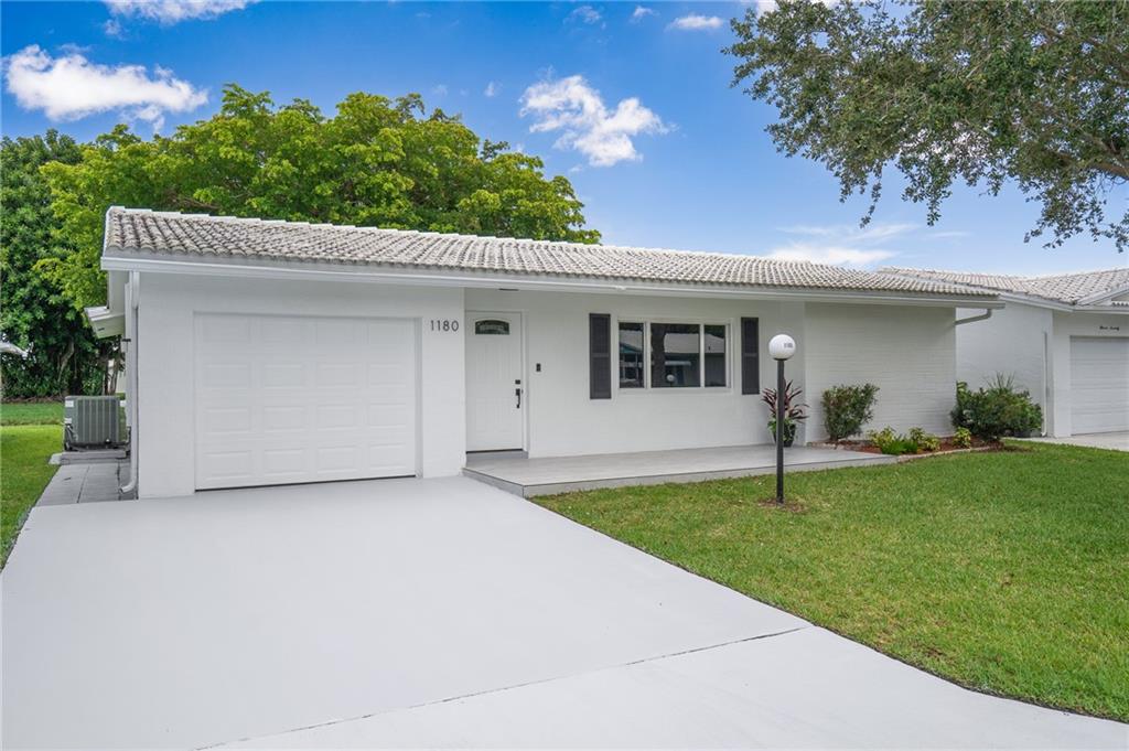 Lauderdale West 3 Sec 83- - Residential