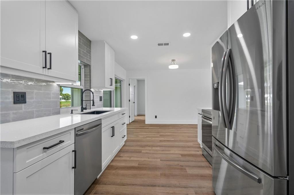 Lauderdale West 3 Sec 83- - Residential