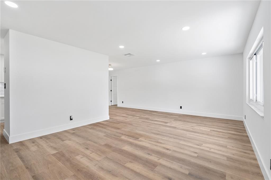 Lauderdale West 3 Sec 83- - Residential