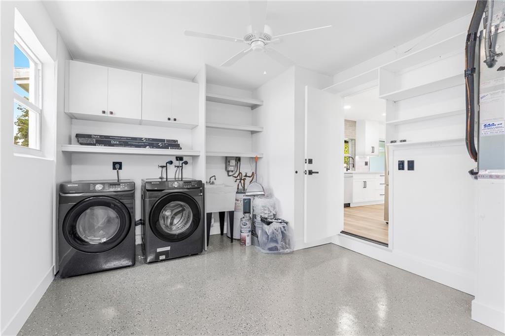 Lauderdale West 3 Sec 83- - Residential