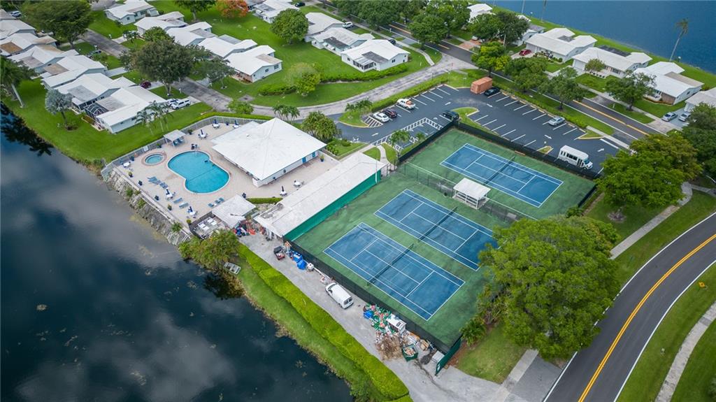 Lauderdale West 3 Sec 83- - Residential