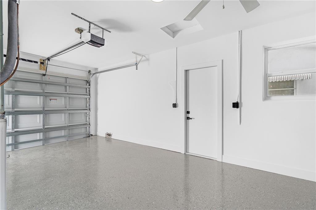 Lauderdale West 3 Sec 83- - Residential