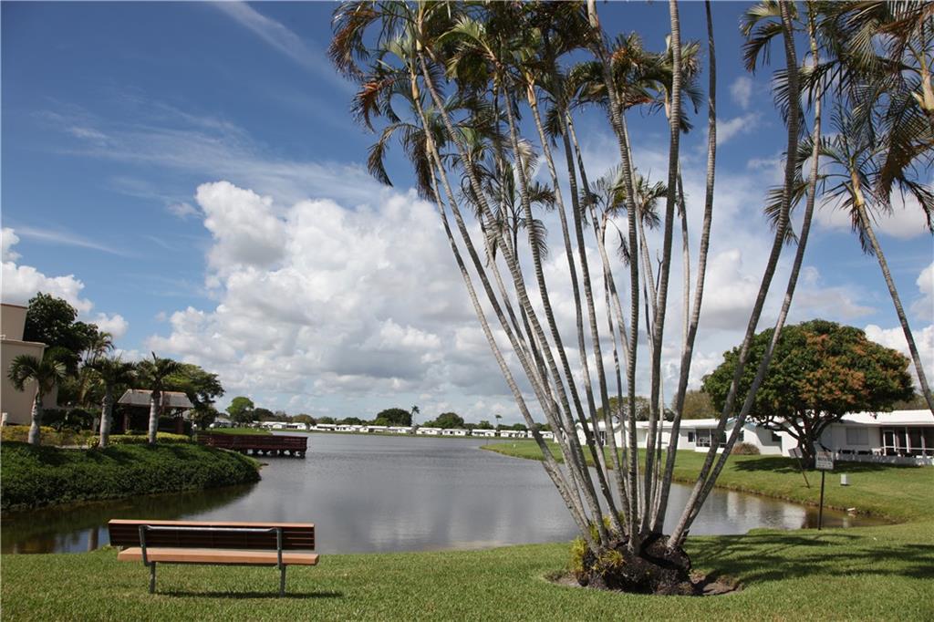 Lauderdale West 3 Sec 83- - Residential