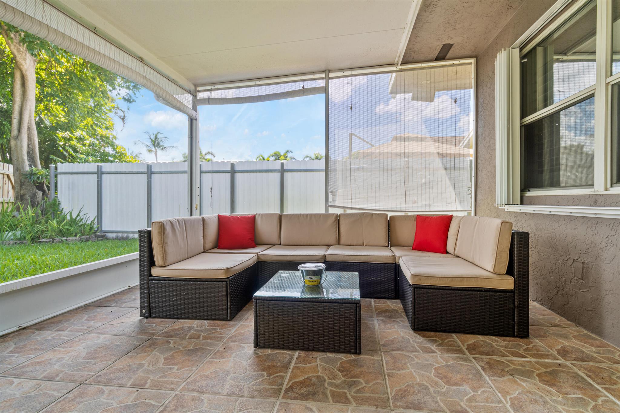 FLA MANGO ESTATES AS - Residential Lease