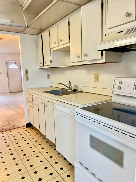 Tiny photo for 601 NW 78th Terrace #205, Margate, FL 33063 (MLS # B26083130)