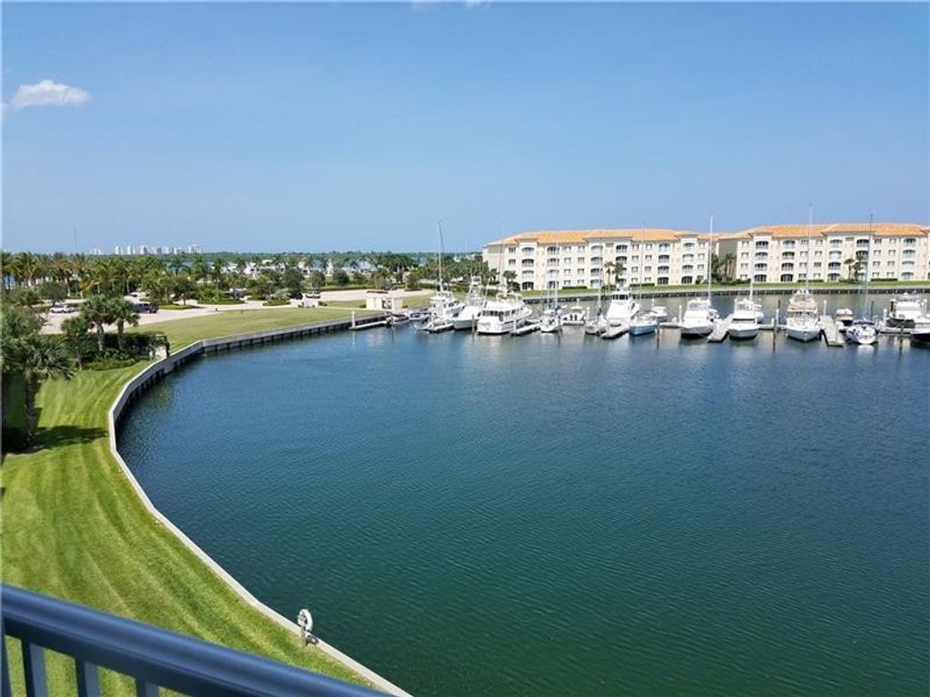 Photo of 12 Harbour Isle Drive #Ph02, Fort Pierce, FL 34949 (MLS # F10464540)