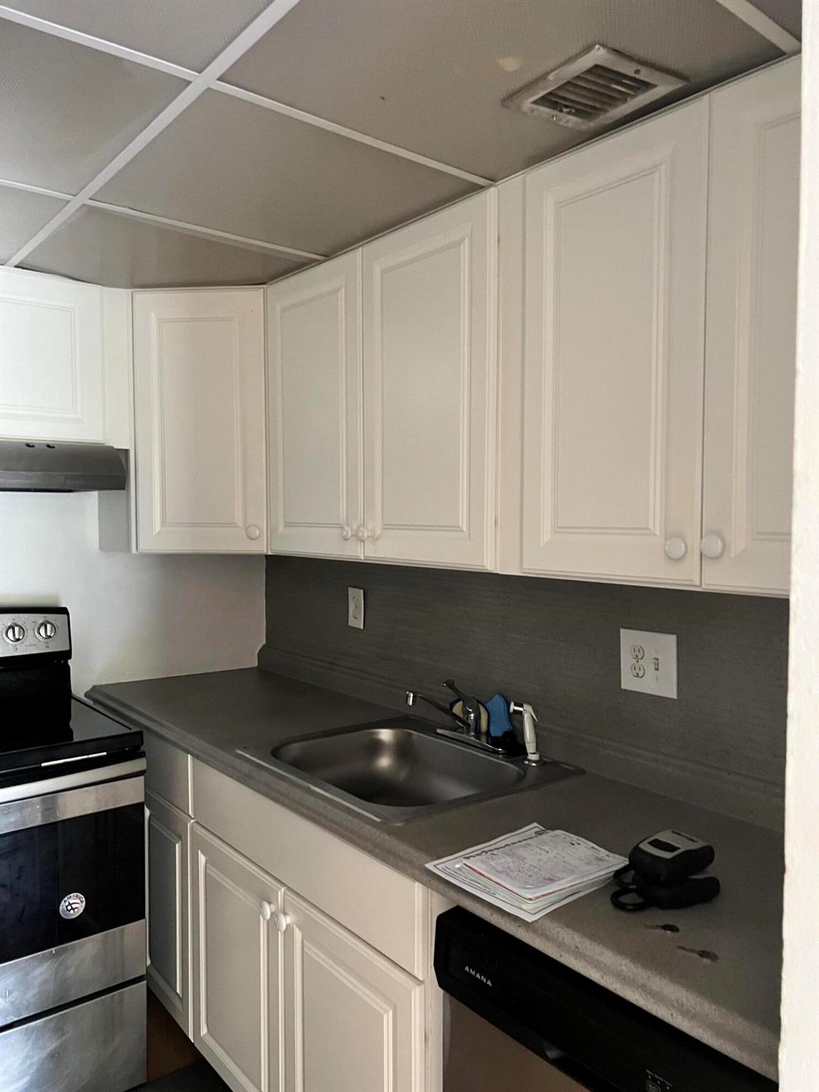 SPANISH OAKS CONDO - Residential Lease