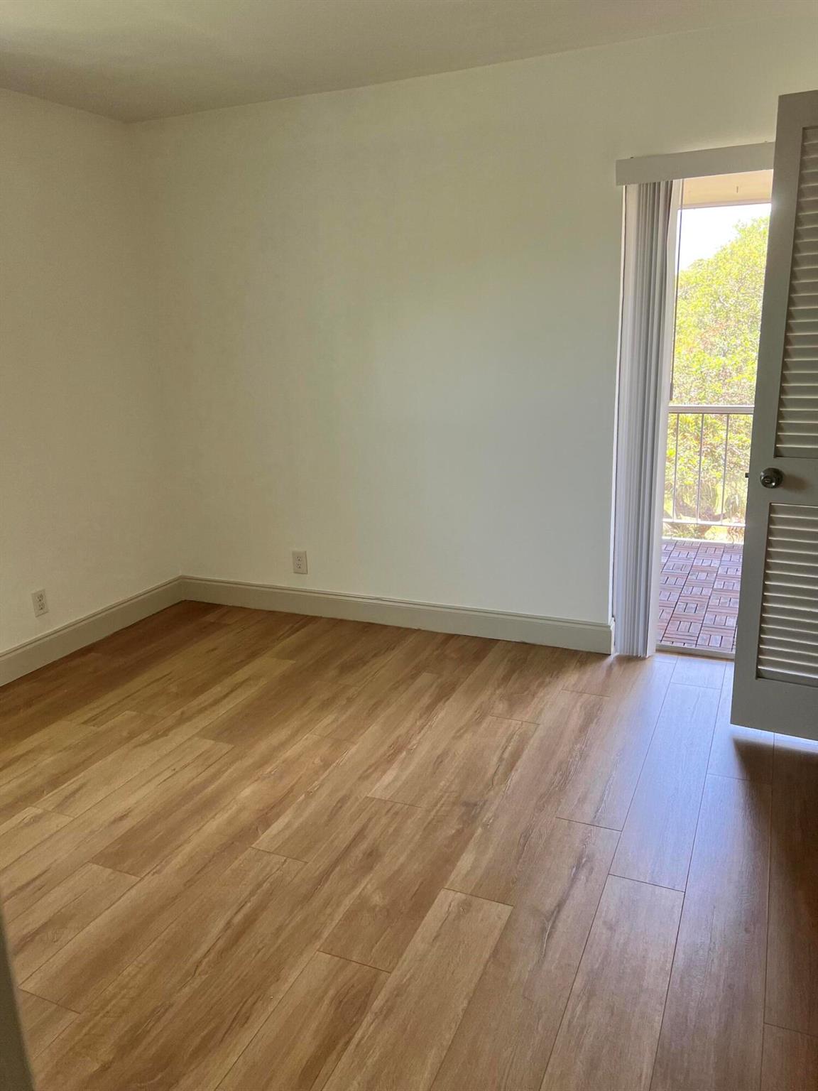 SPANISH OAKS CONDO - Residential Lease