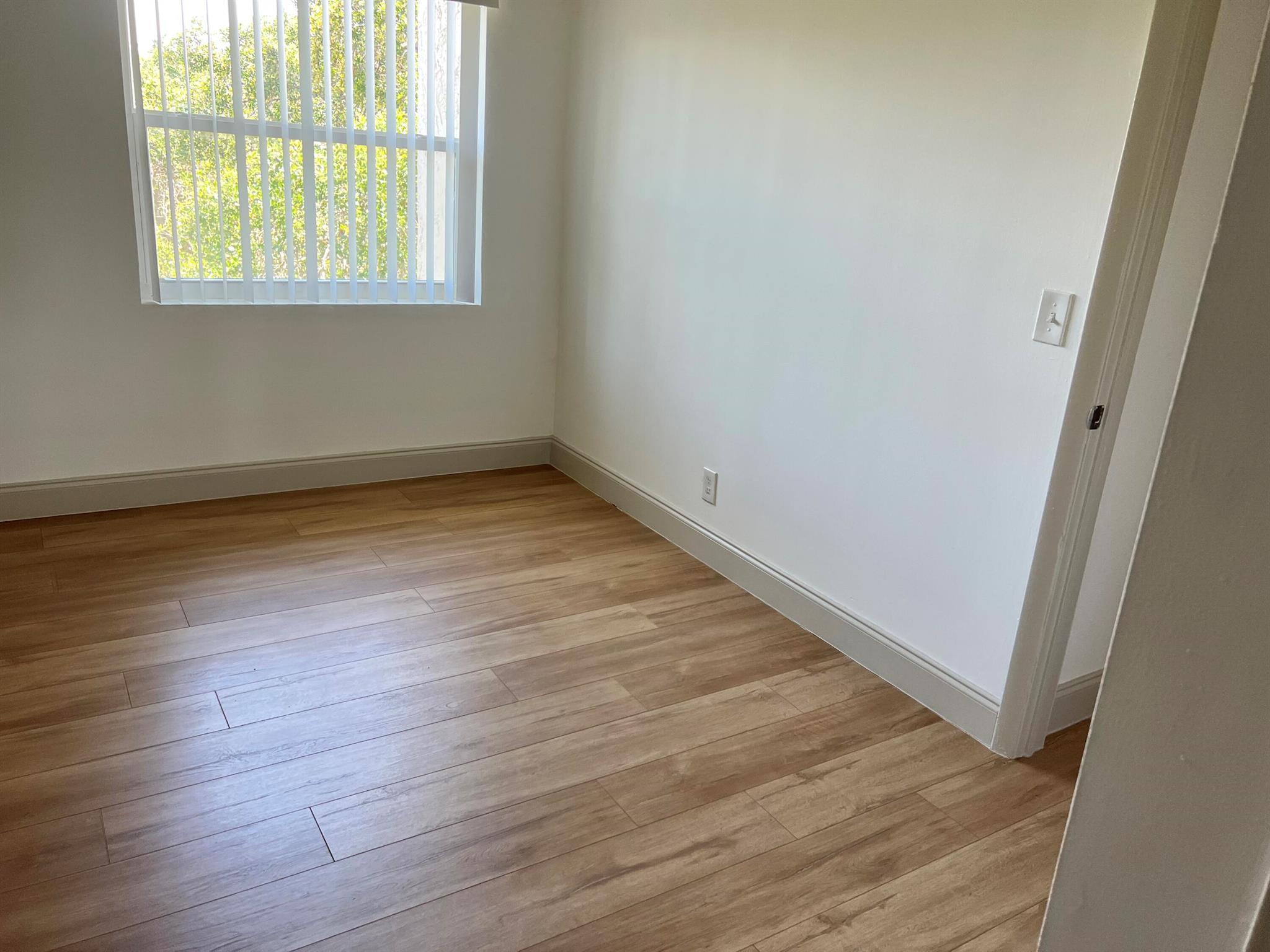 SPANISH OAKS CONDO - Residential Lease