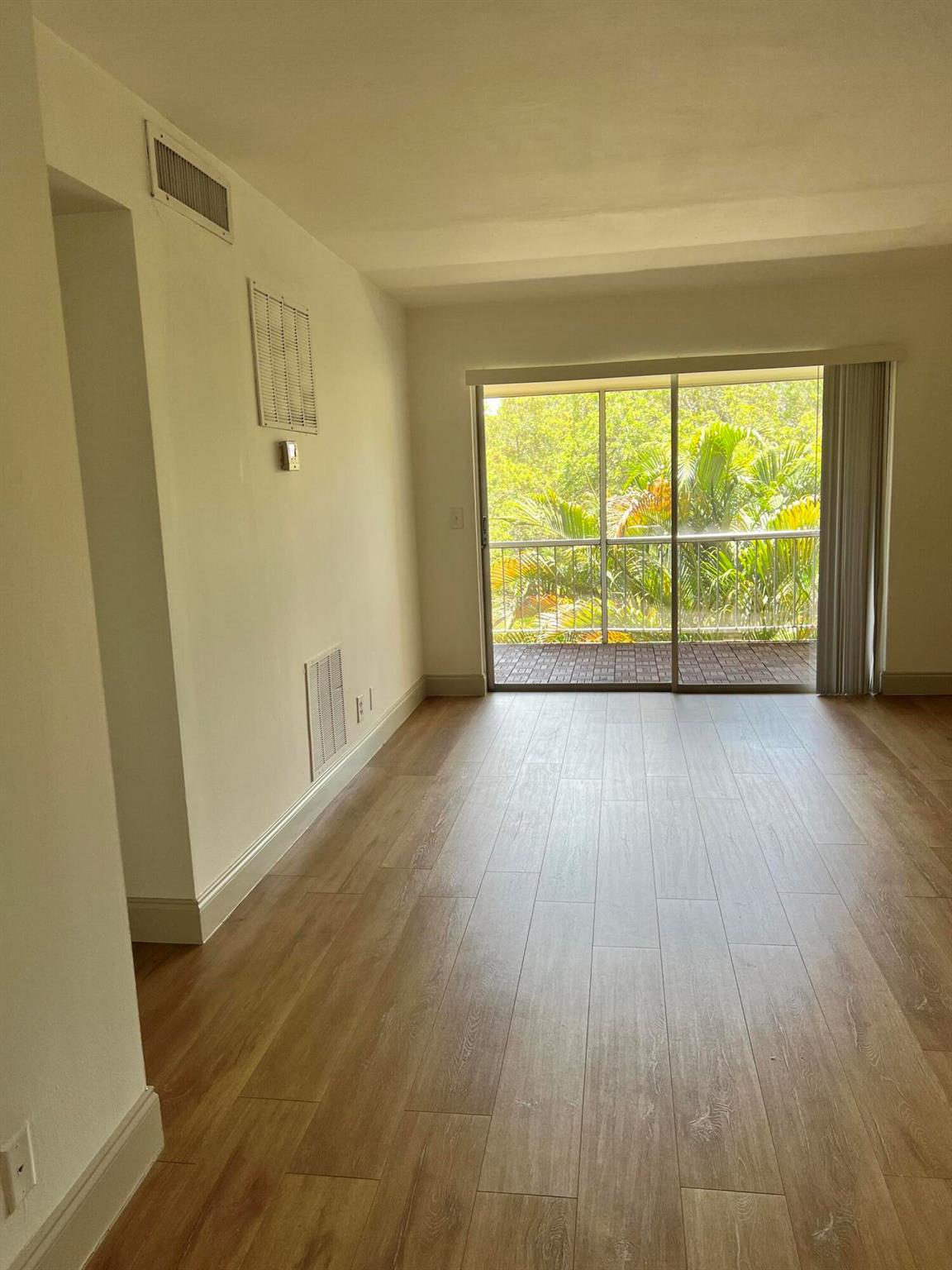 SPANISH OAKS CONDO - Residential Lease