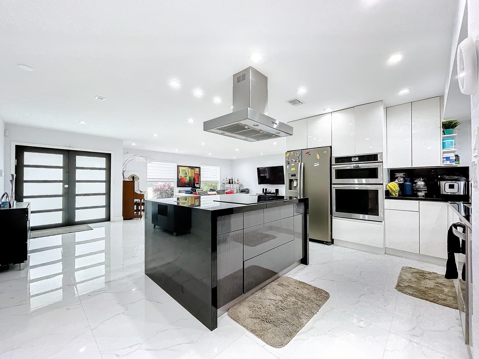 Sunrise Golf Village Sec - Residential Lease